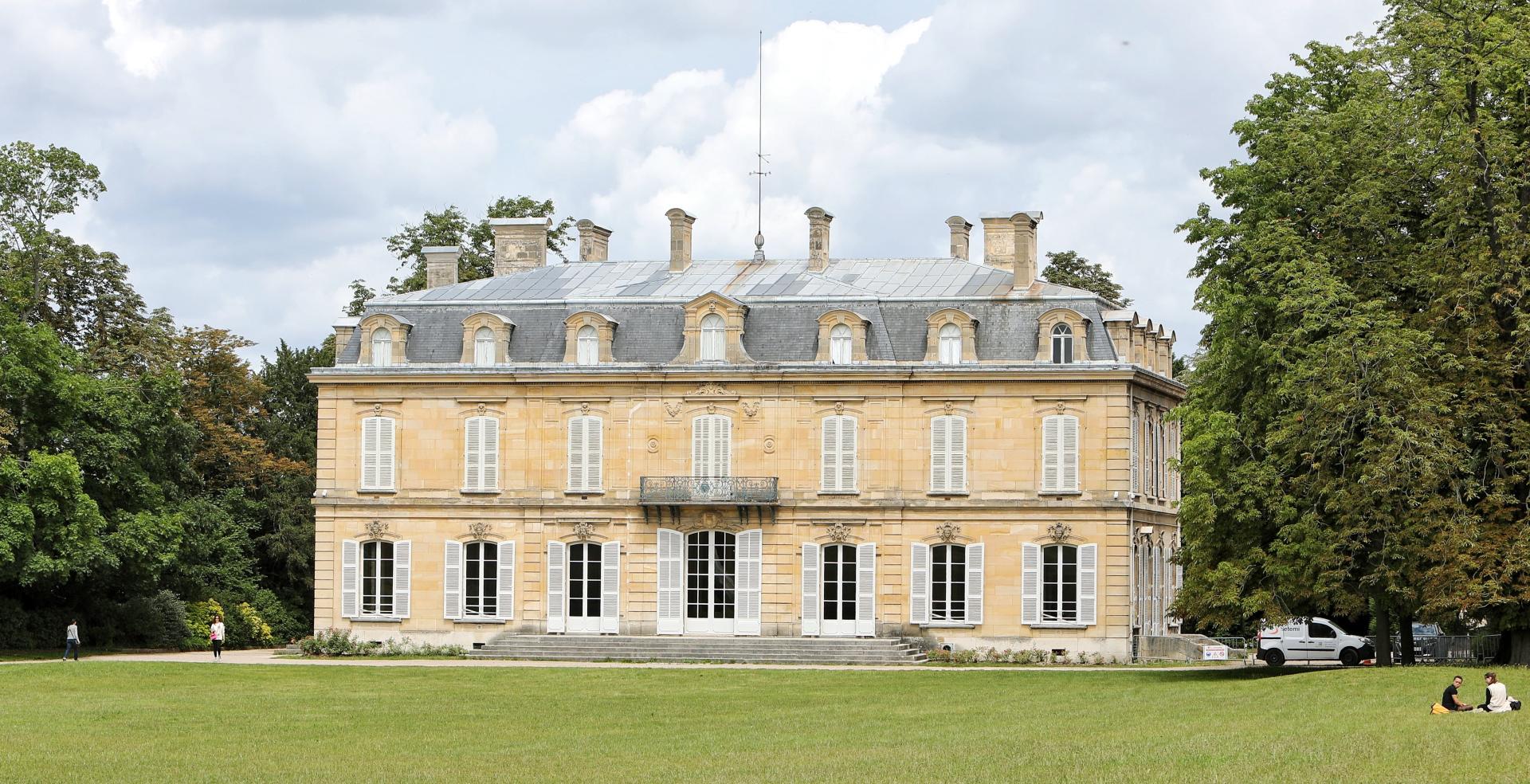 Château de Bois-Préau - Vue extérieure vrogné