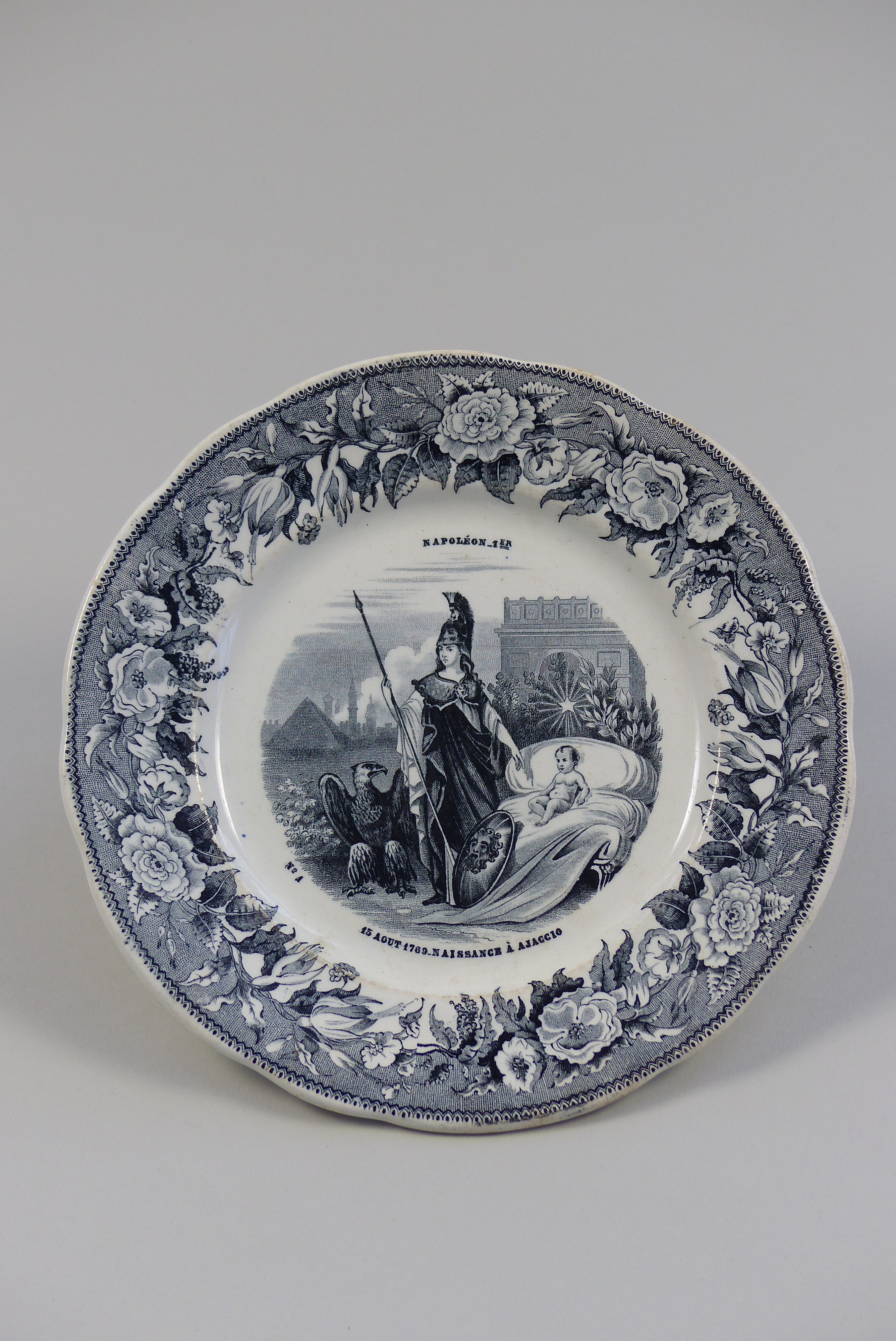 Assiette allégorique : Naissance de Napoléon Ier