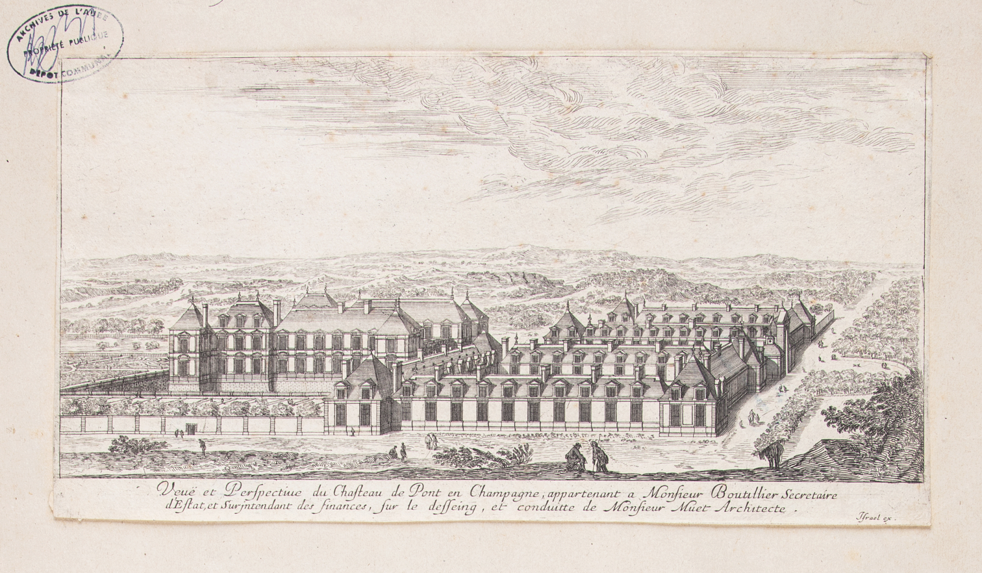 Gravure d’un château aux ailes symétriques et hautes toitures à lucarnes, dans un paysage vallonné.